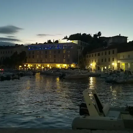 Διαμέρισμα Desa Petric