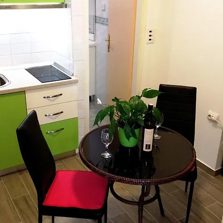 德萨彼得里奇公寓酒店 赫瓦尔