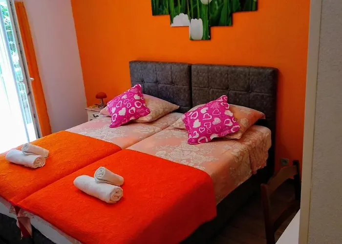 Desa Petric * Hvar Town